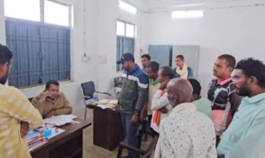 खैरबना में दो माह से राशन नहीं, ग्रामीणों में आक्रोश