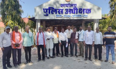 गांव के दो पक्ष आमने-सामने, एक पक्ष ने महिला से मारपीट व अस्मिता से छेड़छाड़ का लगाया आरोप, दूसरे पक्ष ने बताया झूठा और साजिश