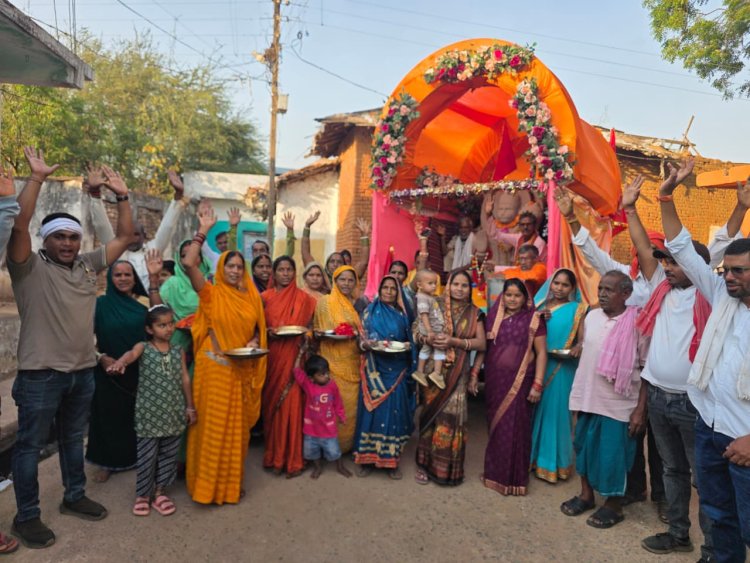 प्राण प्रतिष्ठा से पहले विवाद: सरकारी जमीन पर मंदिर निर्माण की शिकायत, मौके पर पहुंचे पटवारी