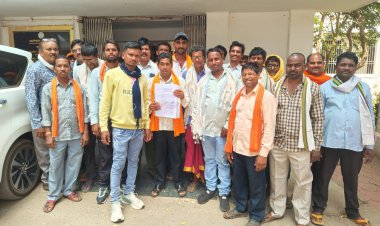 नए नहर माइनर के विरोध में कोटरा के किसानों ने कलेक्टर को सौंपा ज्ञापन