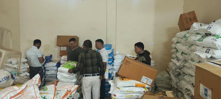 अवैध खाद-कीटनाशक भंडारण पर कृषि विभाग की कार्रवाई, गोदाम सील