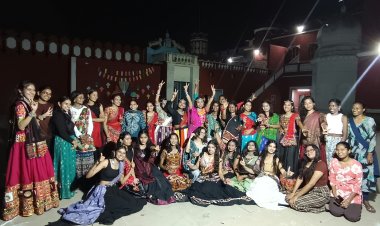 गर्ल्स हॉस्टल में गरबा की धूम, छात्राओं ने रंगोली और सजावट से सजाया परिसर